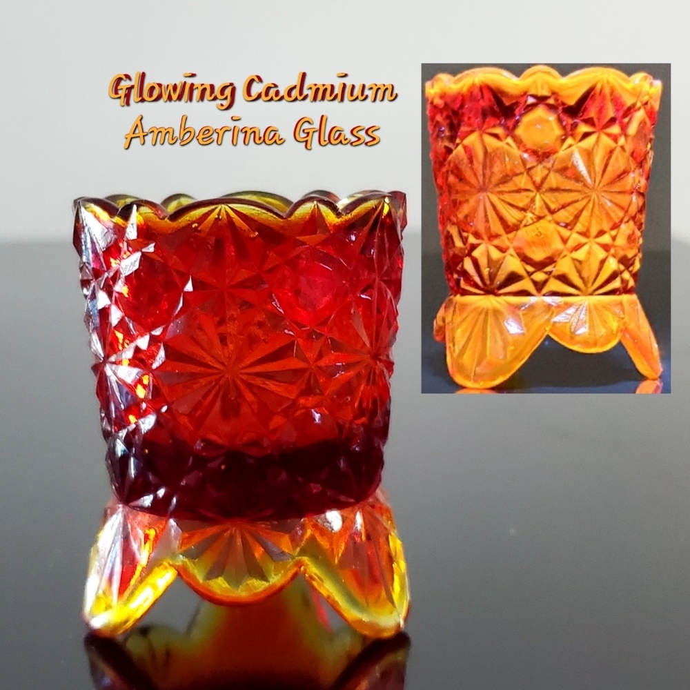Glowing UV Reactive Amberina "Daisy and Button" Glass Toothpick by LG Wright